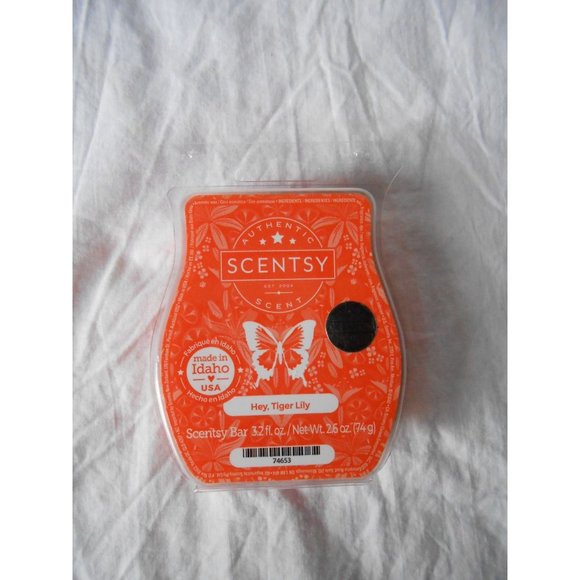New Scentsy Hey, Tiger Lily Wax Melt Bar Aromatic 3.2 oz Wickless Rare Authentic - Picture 3 of 3